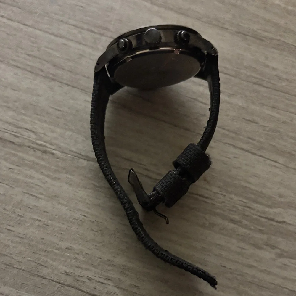 Seiko Solar Chronograph with Luminous Hands and Numbers - Picture 3 of 5